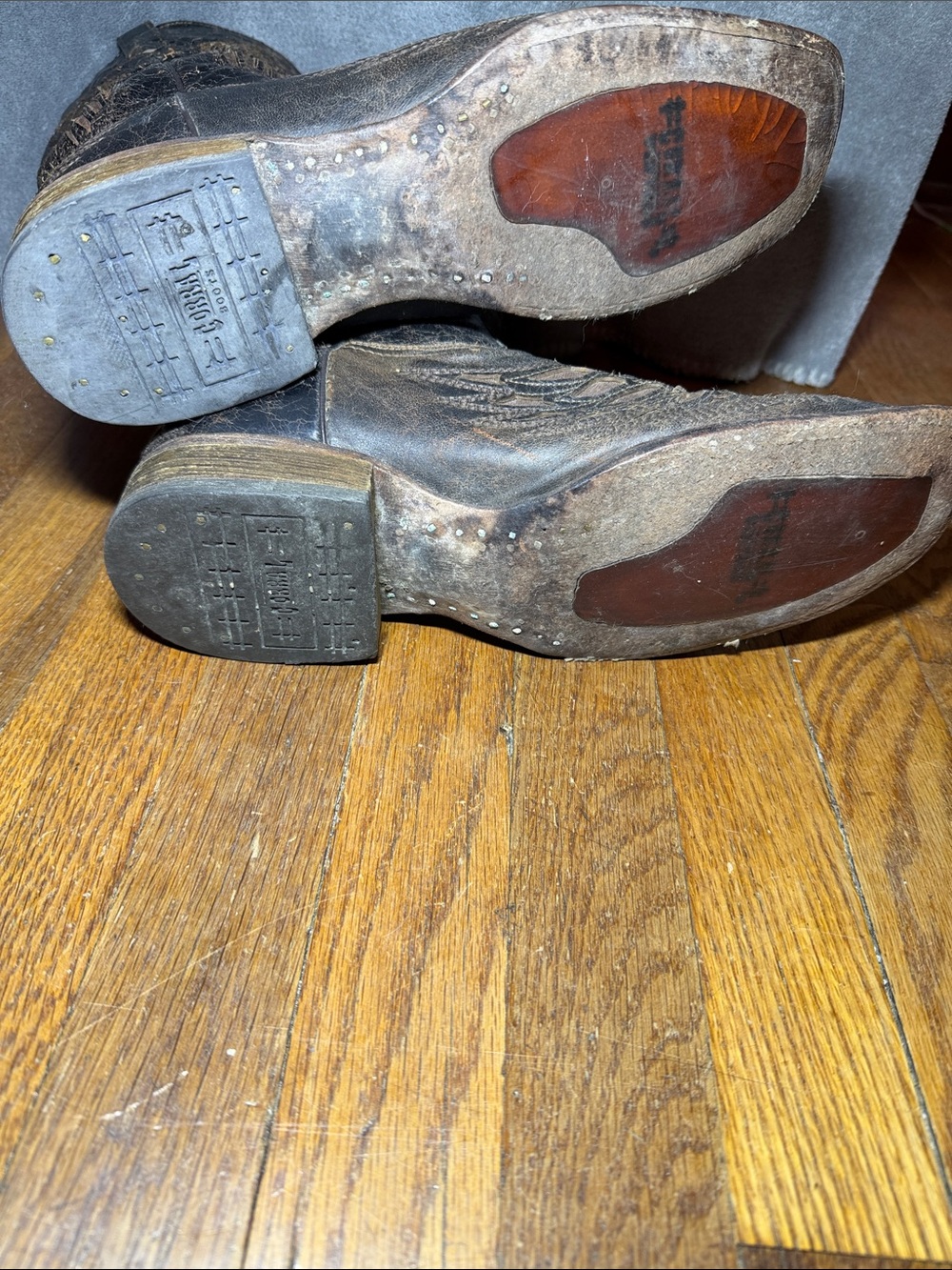 2 pair Men’s Corral Boots both 10 D - Picture 4 of 8